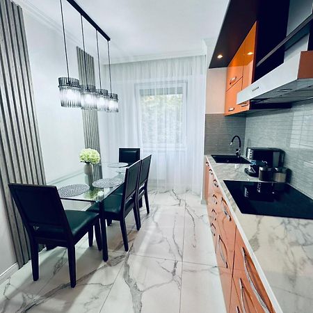 Sofiapartment Oradea Eksteriør billede