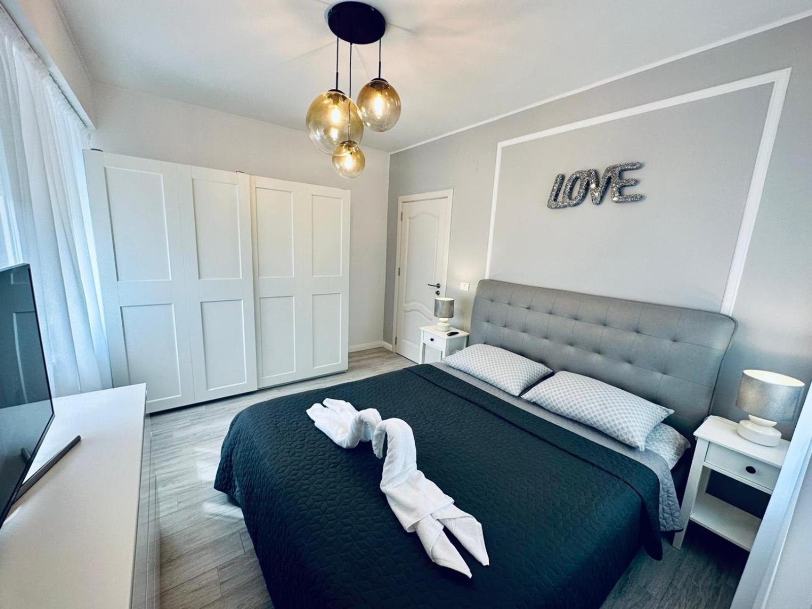 Sofiapartment Oradea Eksteriør billede